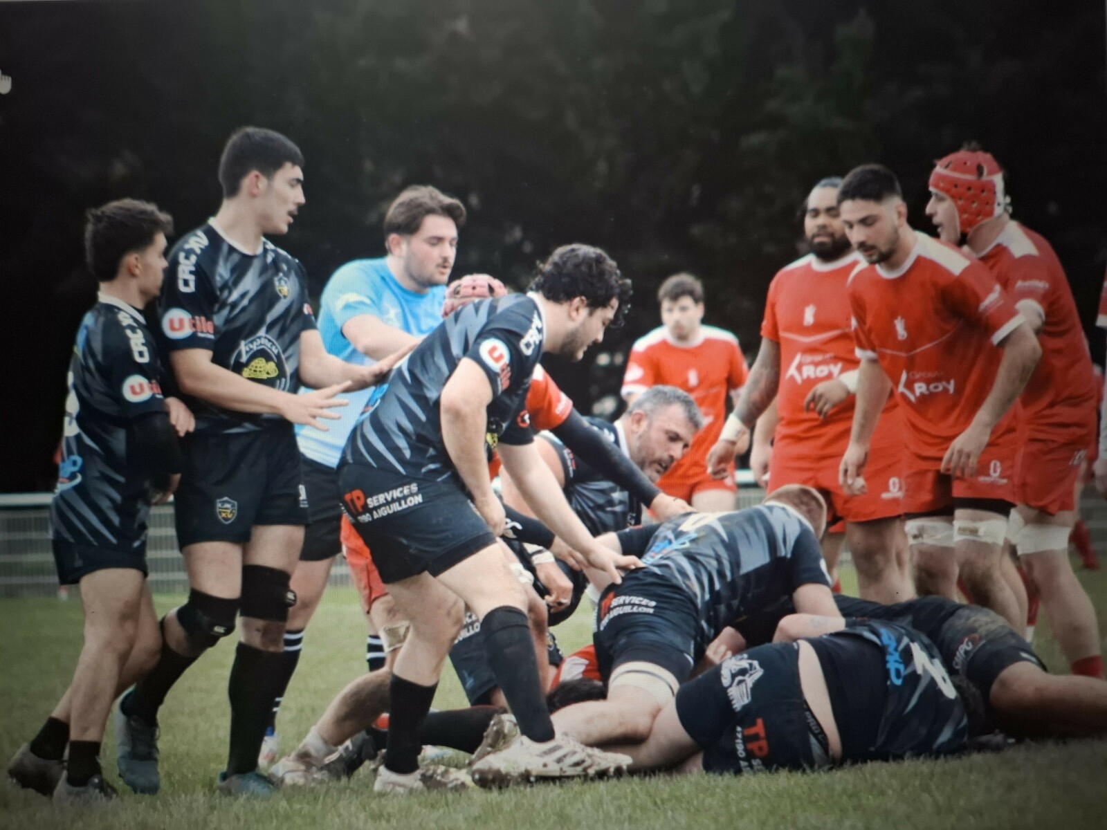 FACE A VILLENEUVE DE MARSAN,LE CONFLUENT S'IMPOSE AU FINISH!